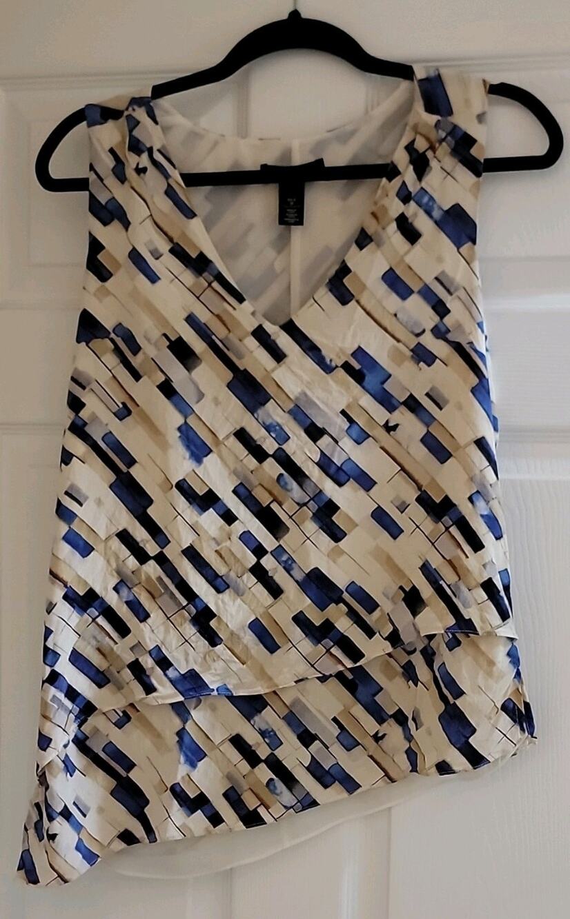 White House Black Market Women's Cream Geometric Silk V-Neck Ruffle Blouse M